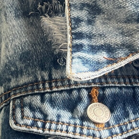 Destroyed Cropped Denim Jacket - Picture 11 of 16